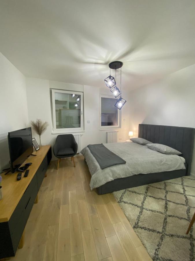 Sun Square Apartments Tuzla Eksteriør billede
